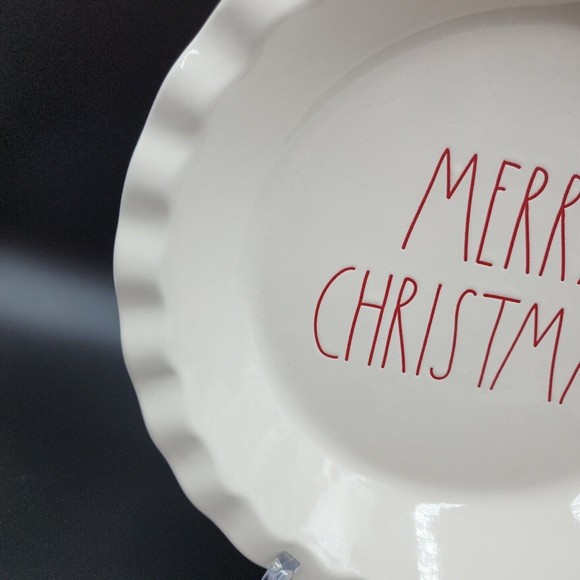 Rae Dunn MERRY CHRISTMAS Pie Plate Dish 10" RED Farmhouse Scalloped Edge New - Picture 3 of 6
